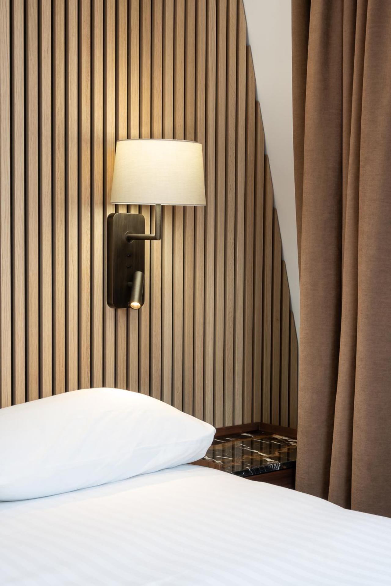Les Suites Hcr Παρίσι Εξωτερικό φωτογραφία