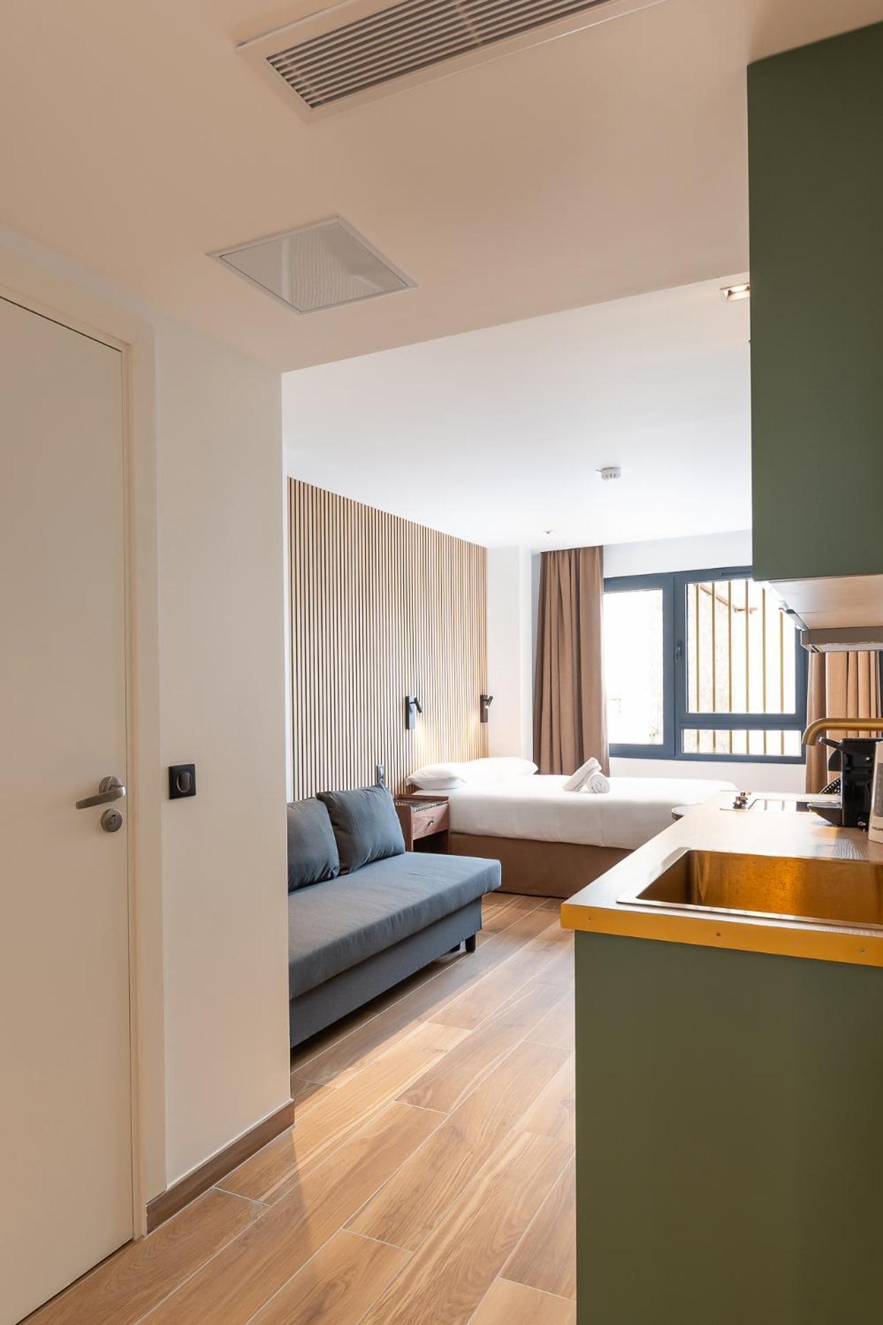 Les Suites Hcr Παρίσι Εξωτερικό φωτογραφία